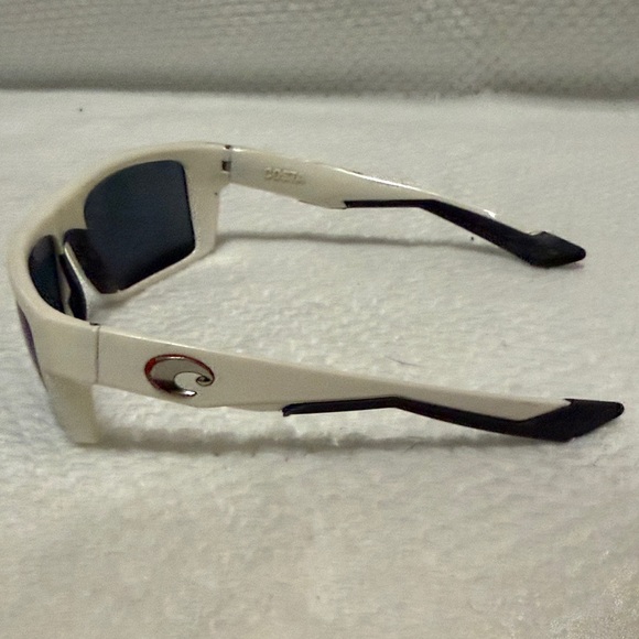 Costa Men's White and Blue Sunglasses - Picture 3 of 7
